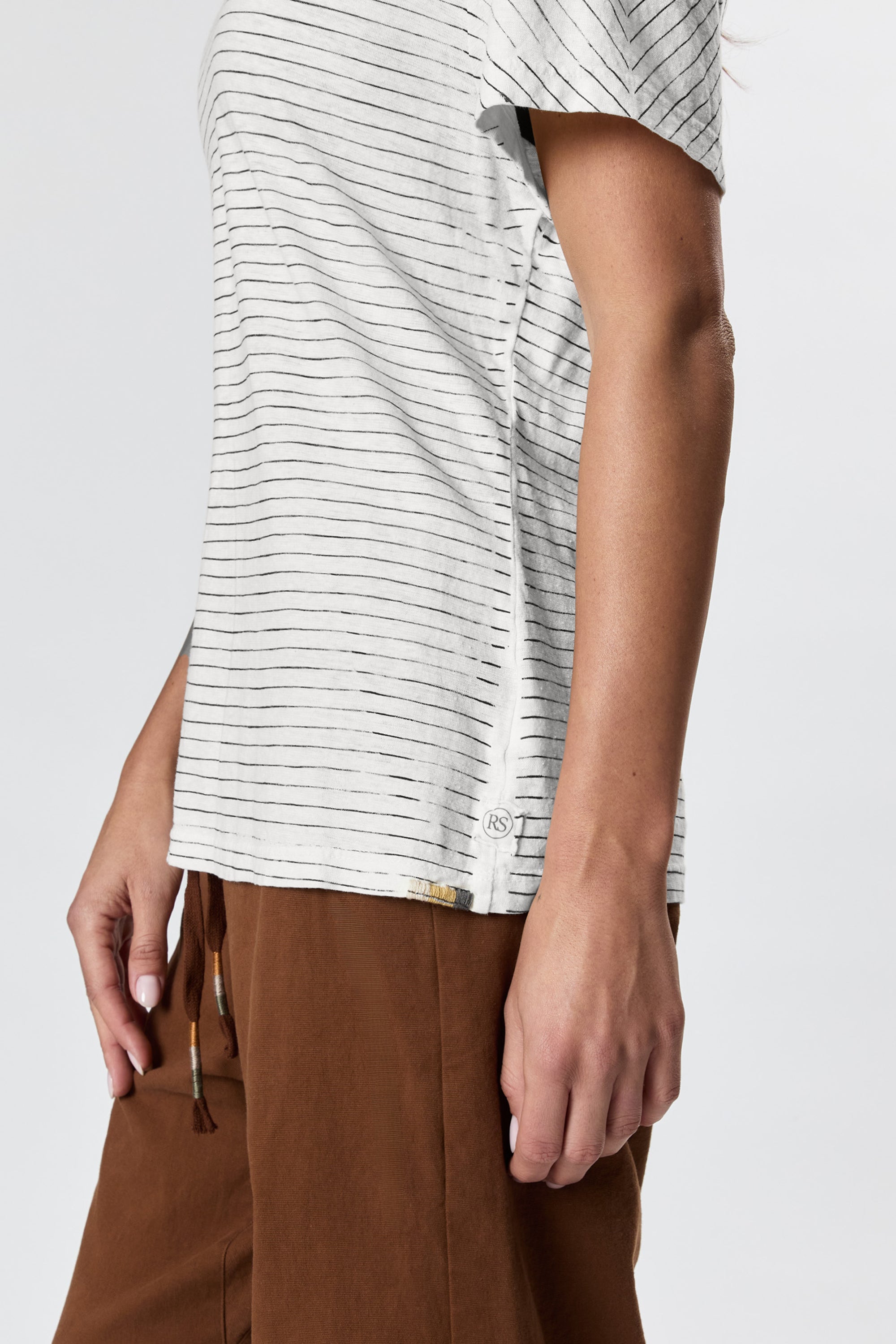 Hemp Stripe V Neck Stripe