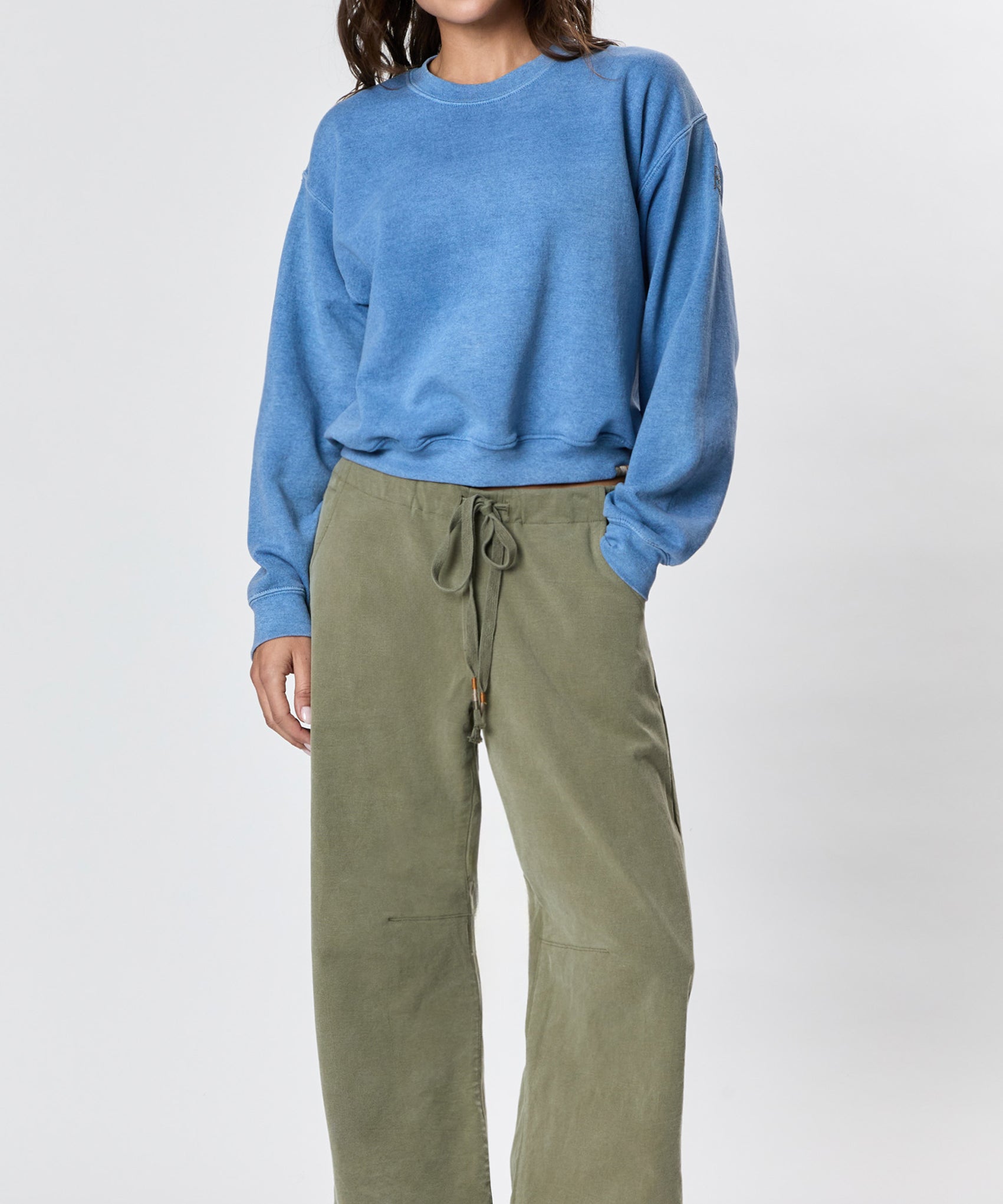 Gwen-Boyfriend-Wide-Leg-Pant-Olive--_-ls-studio-shorty--maliblue-2_0dd5101d-5d61-45c4-bb43-a5973bc30622.jpg