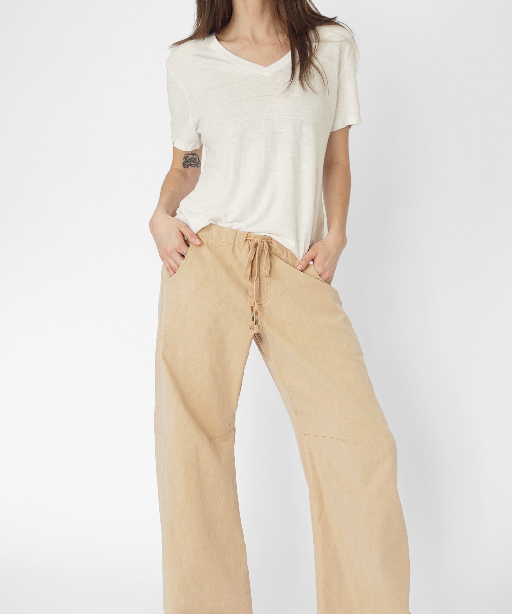 Gwen-Boyfriend-Wide-Leg-Pant-saddlle0-hemp-v-neck---creamjpg.jpg