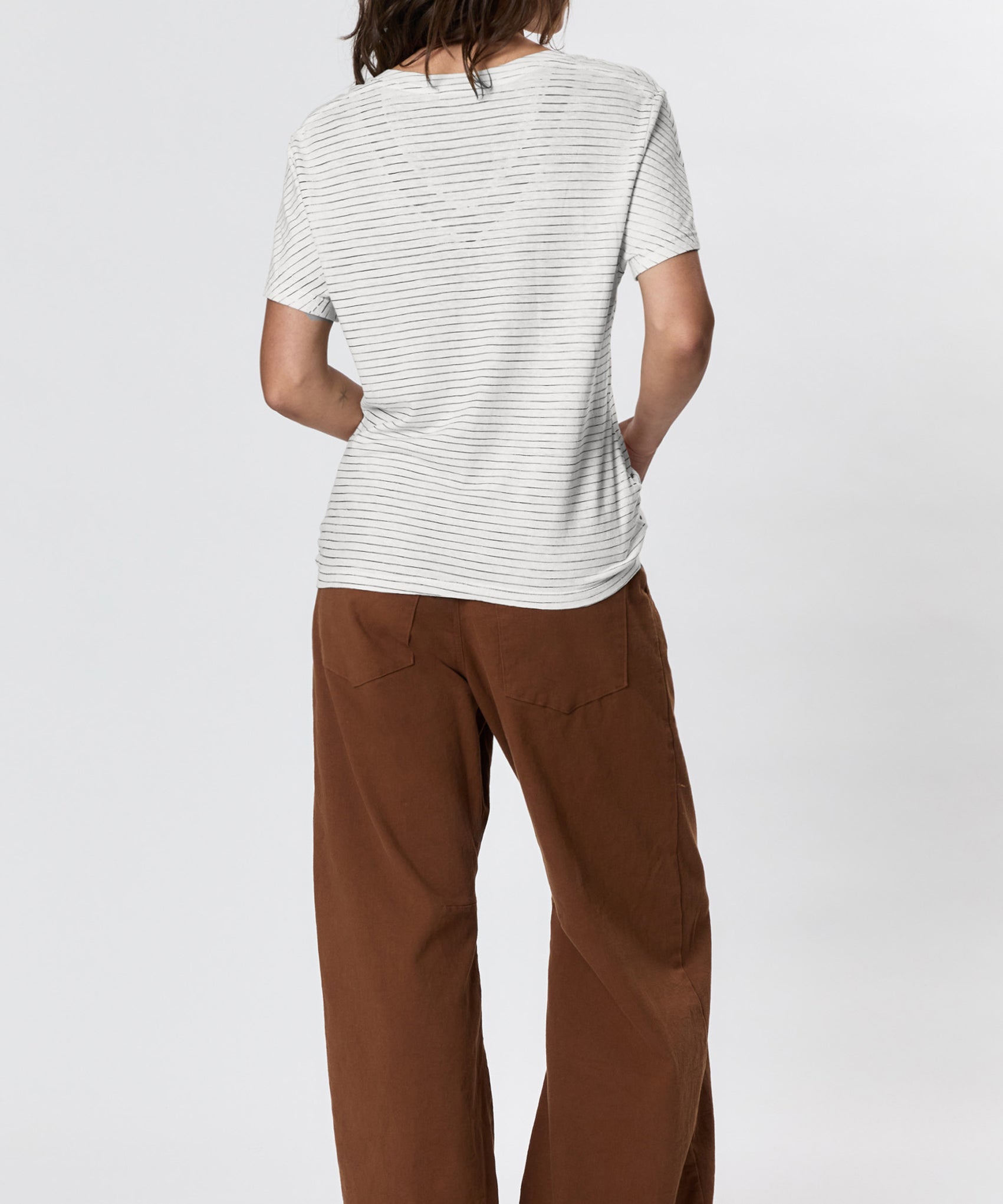 Gwen-pant-russet-RAG2911-Hemp-stripe-v-neck--white-RAG2478-4.jpg