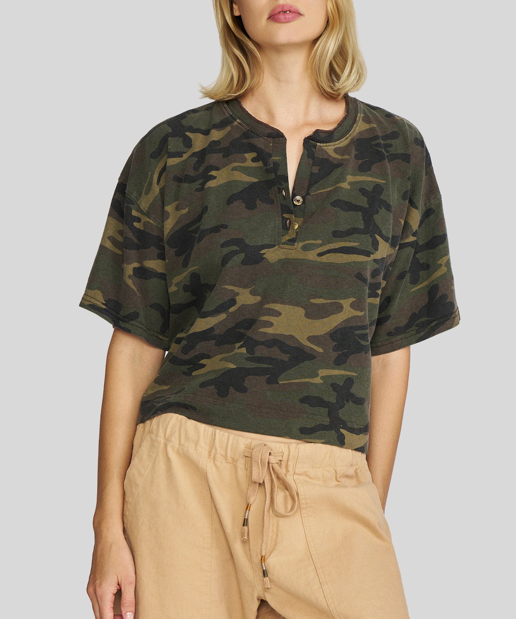 WEB-Portrait-Scout-Henley-RAG3124_7_487d4ec9-b625-42a6-92cc-4595ca73e6d6.jpg