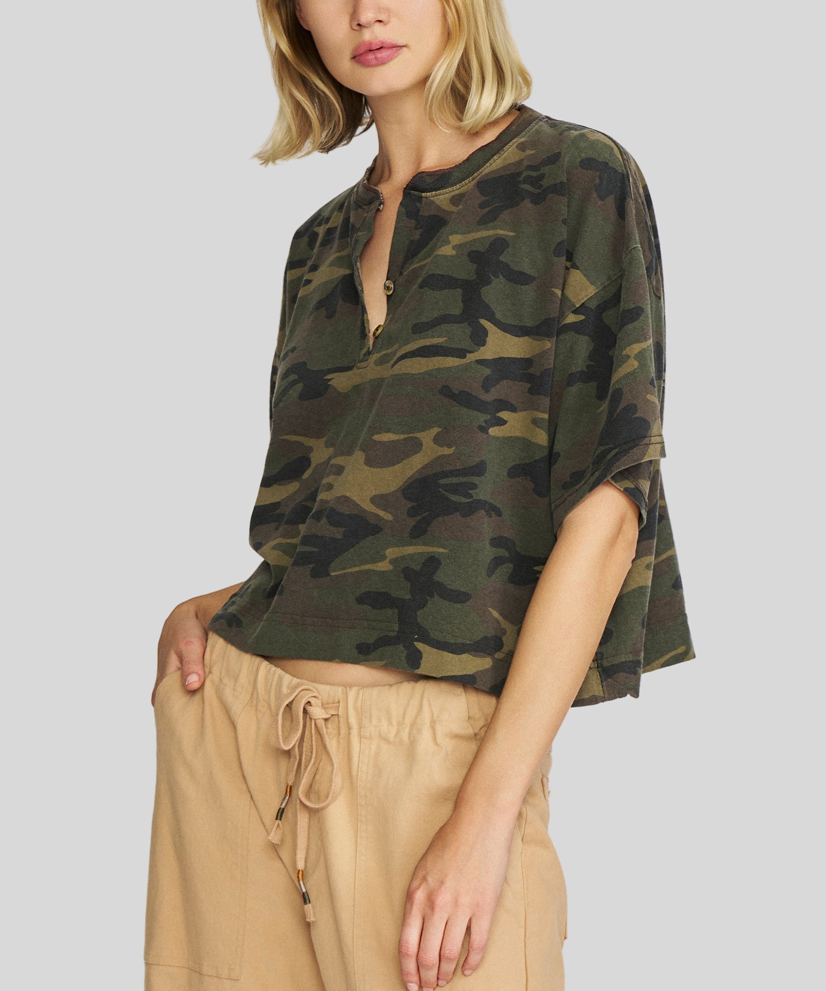 WEB-Portrait-Scout-Henley-RAG3124_8_775b164a-46bf-419d-a56b-5a74c7c9ec9a.jpg