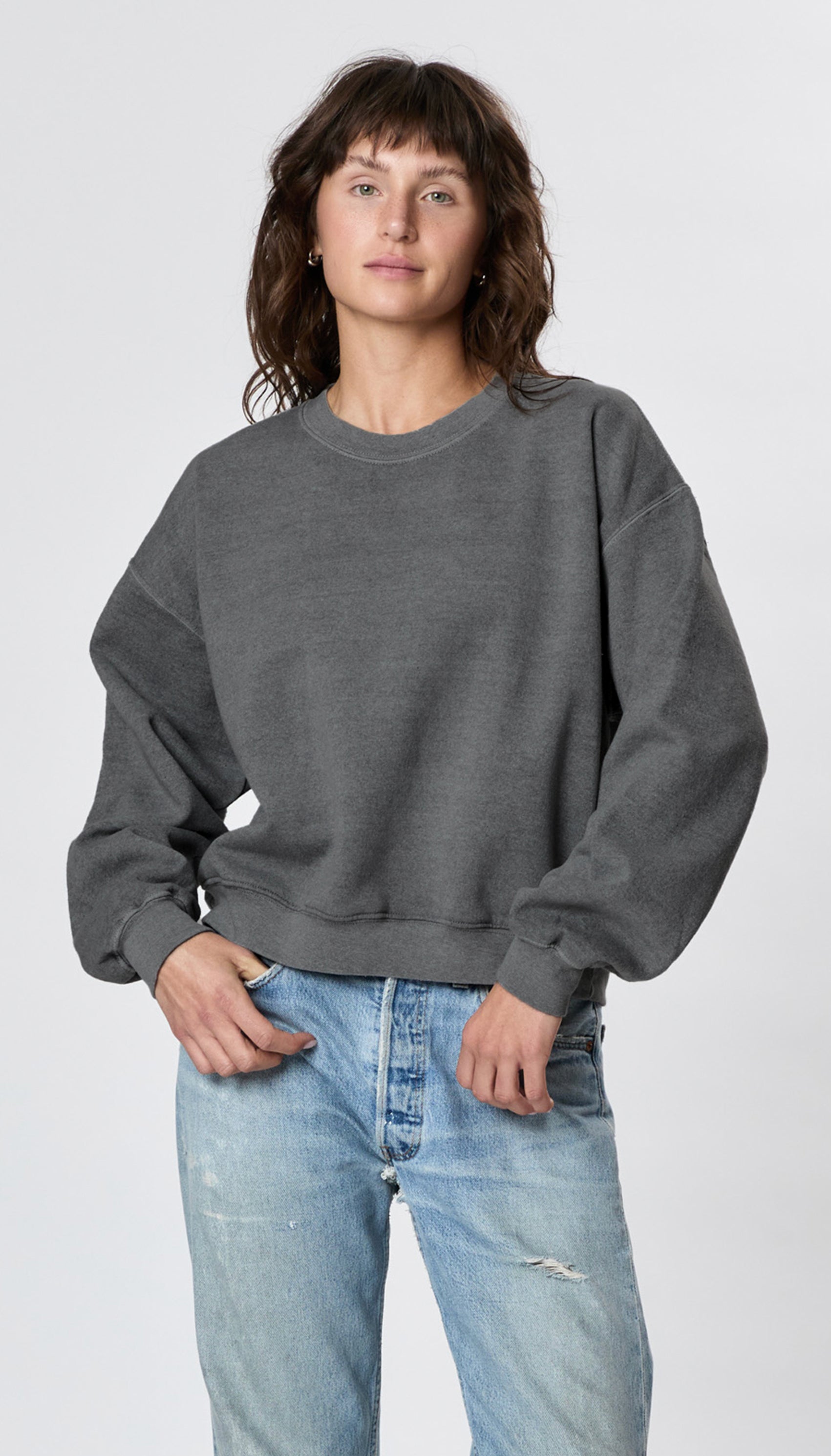 Studio L/S Shorty Sweatshirt